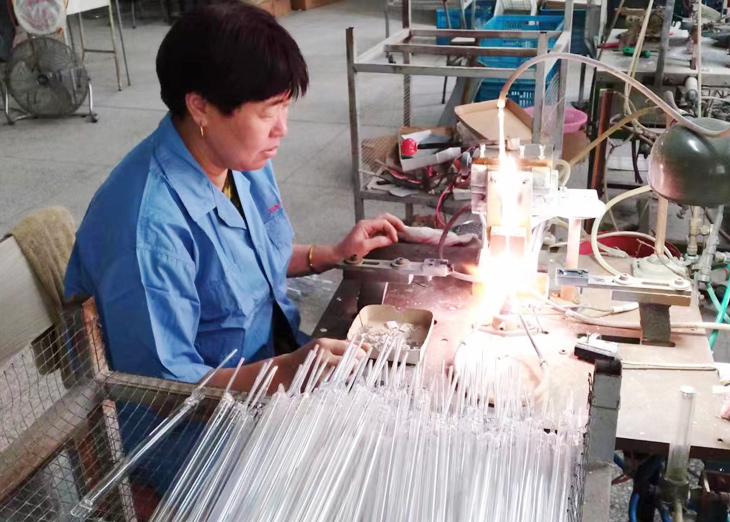 Is a Professional manufacturer for UV lamps